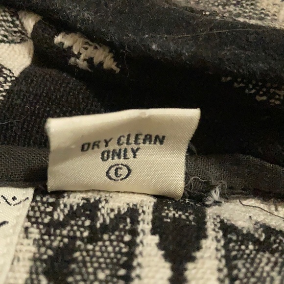 Flashback - Women’s Crop Jacket - Picture 6 of 7